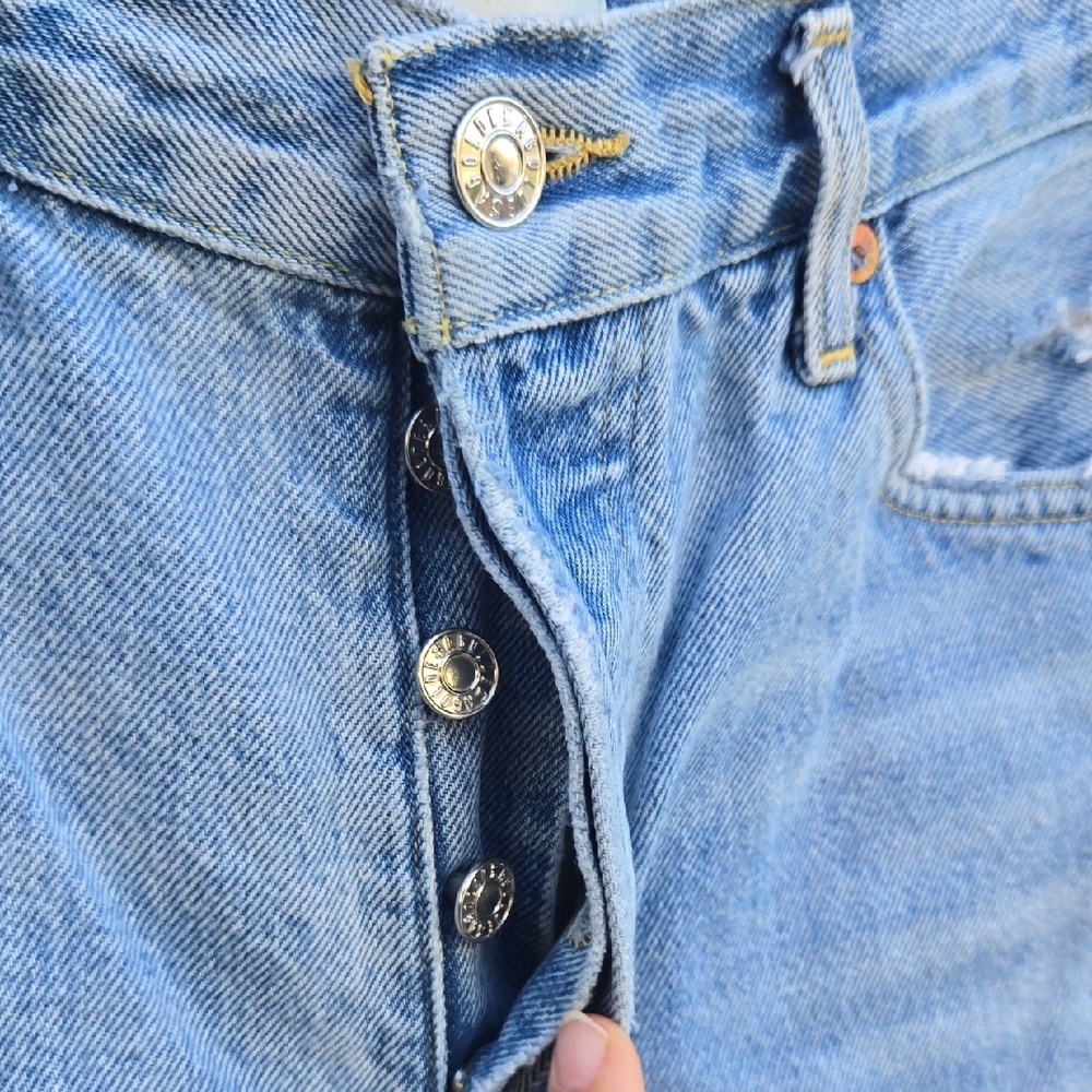 Agolde Light Wash Distressed Denim Parker Shorts Size 29 - Picture 3 of 9